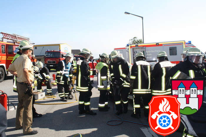 04 07 2011 3333 VU Lehen Person Eingeklemmt