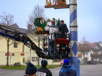Rückbau des Maibaums